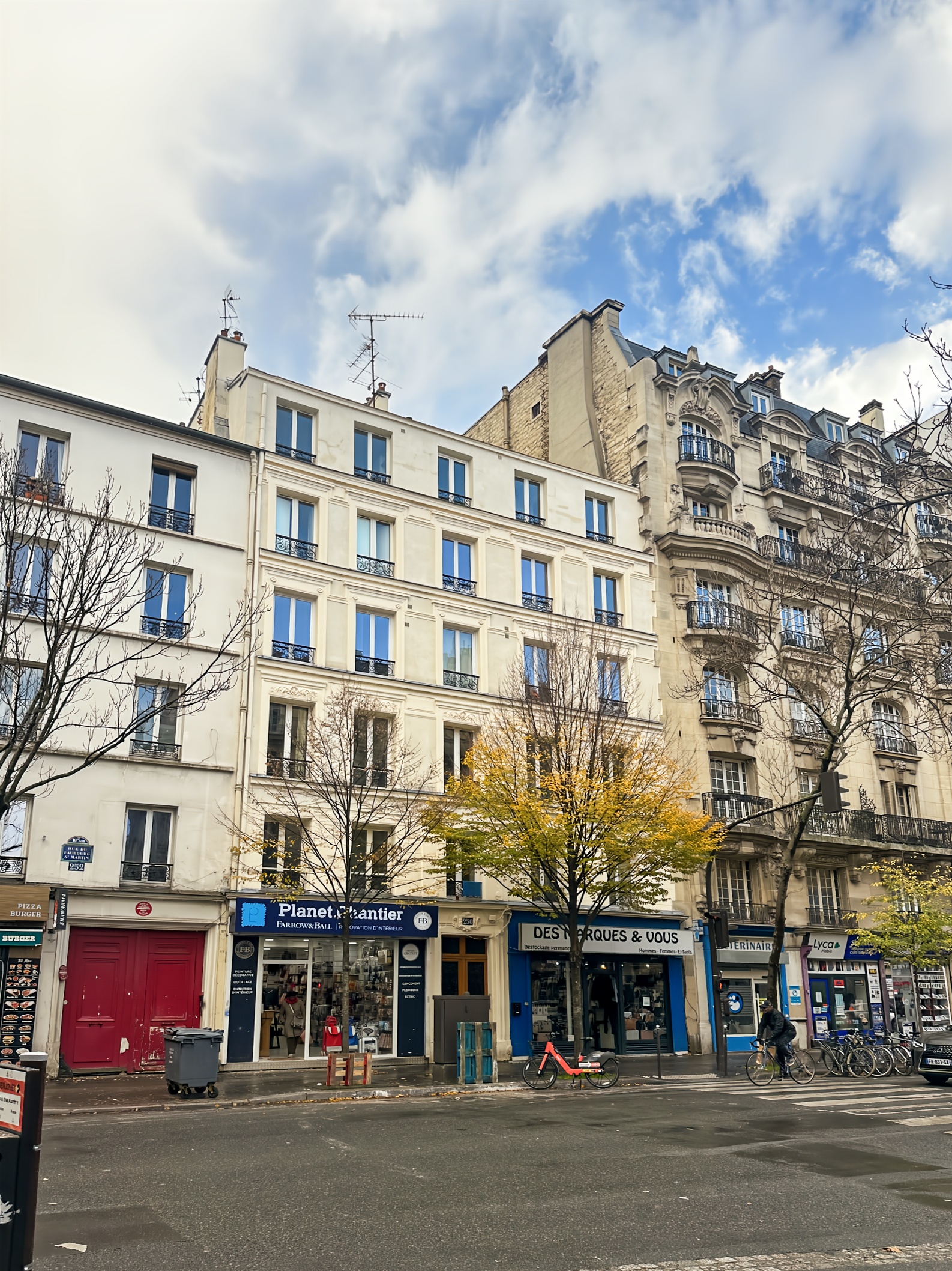 PARIS - FAUBOURG SAINT MARTIN