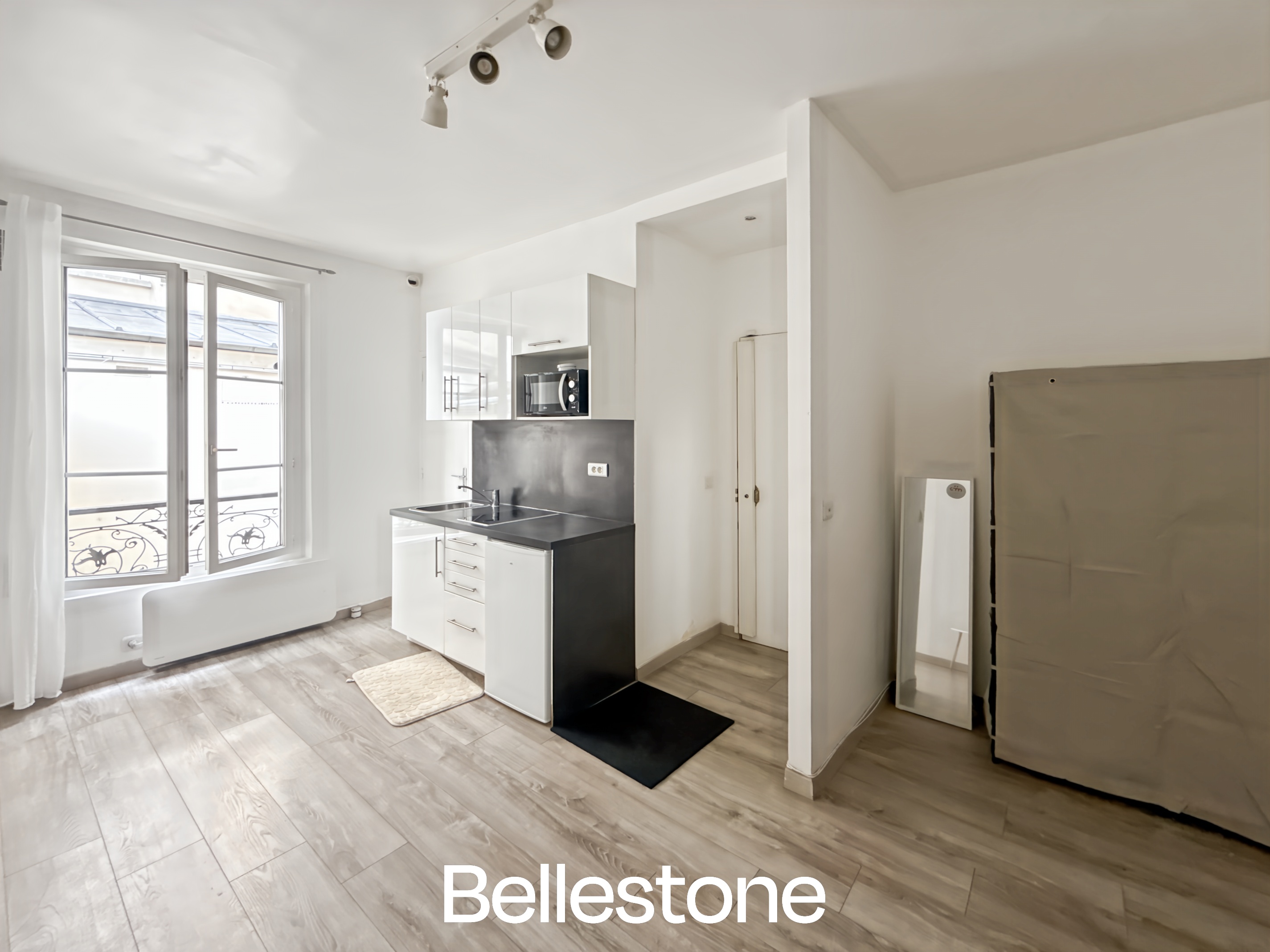 Studio Levallois proche gare