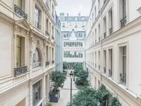 75010 Paris
